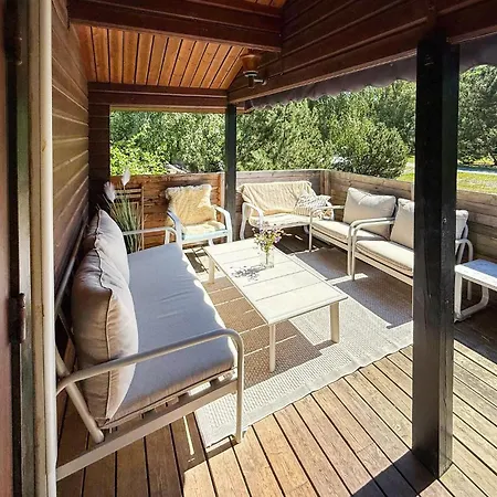 2 Bedroom Lovely In Дом отдыха Рёдбю